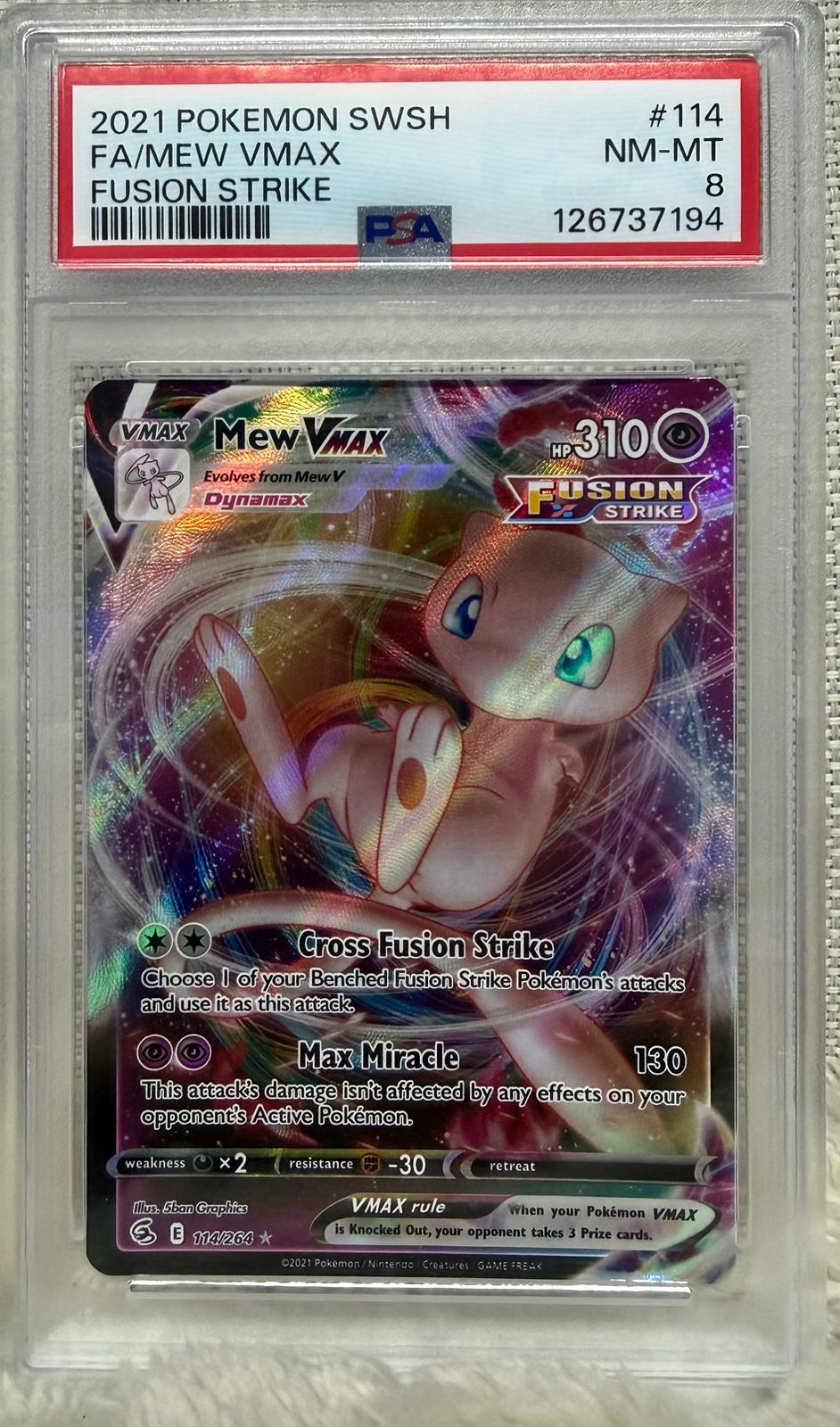 Mew VMAX - SWSH08: Fusion Strike PSA 8